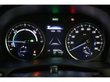 マルチインフォメーションディスプレイ付きのメーターです!エコ運転へ導く多彩な情報を表示してくれます。