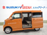 ★両側パワースライドドア★狭い駐車場や壁際などでの乗降りに便利!操作はワイヤレスリモコン、室内のコントロールスイッチ、ドアハンドルで行えます!お子様がいる家庭など欲しい装備の1つですよね★