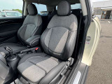 こちらのお車はMINI NEXT鶴ヶ島に展示中です。☆お問合せをお待ちしてます!