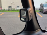 ビタ駐ミラー:運転席から死角となる位置・左ミラー下と前を映しだします♪