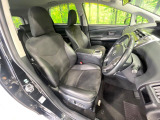 運転席シート廻りは使用感も少なく、良好な状態となっています。丁寧に使われていたことがよくわかりますね。