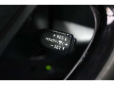 走りたいスピードでセットすれば一定速度で走行が出来るクルーズコントロール付き!高速道路でのドライブが快適になりますね♪