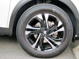 215/60 R17