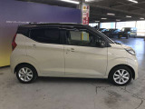 エンジンルーム、室内、クリーニング済みです。厳選したお車を屋内展示場にて展示中☆車両品質には自信がございます!ぜひ一度ご来店ください!!