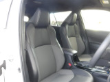 車が気になられましたらお電話かメールでお問い合わせください。他のお客様と商談が重なる場合が増えて来てますので事前にご確認ください。