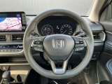 ステアリングスイッチ搭載!ハンドルひとつで手を離さなくても運転中視線をそらさなくても操作が出来て便利です