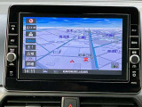 日産純正9インチメモリーナビ(MM321D-L)装備、NissanConnectサービス対応、オペレーター通話や音声対話検索、スマホアプリと連動などに対応した高機能ナビ。