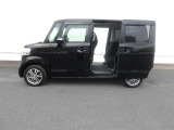 車が気になられましたらお電話かメールでお問い合わせください。他のお客様と商談が重なる場合が増えて来てますので事前にご確認ください。