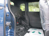 後部座席アレンジ後のお写真です。高さのあるお荷物も積むことができます。