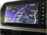 純正ナビを装備。タッチパネル式で使いやすく、お出かけもラクラクです。
