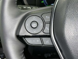 ステアリングスイッチ装備!運転しながら手元でオーディオの操作などができます。
