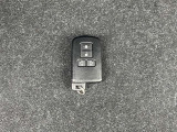 キーを取り出さずにドアを施錠&解錠。クルマの始動も可能です。