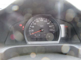 大きくて視認性の良いアナログメーターです。 走行距離 30102Km