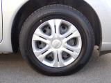 車体の雰囲気と合っている純正ホイールキャップ仕様です。