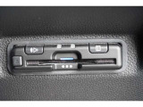 ETC車載器も搭載しているので、料金所に立ち寄ることなくスムーズに通過ができます!純正のETCなので、枠に収まっており、見た目もスッキリしています♪