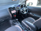 広々とした視界を体感できます。運転が楽しくなりますね。