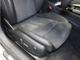 禁煙車ですので焦げや臭いなどはございません。気持良くお乗り頂けます。