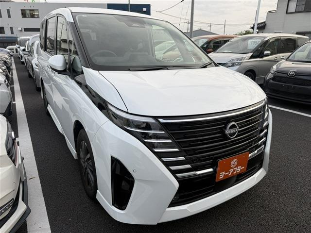 セレナ 2.0 ハイウェイスターV 禁煙車 ナビ バックカメラ