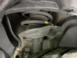 お車を安心してお乗りいただく為には、足回りの定期点検が欠かせません。サービスサポート(有償保証)では無料点検もご提供しており、安心のカーライフをお過ごしいただけるサポート体制が整っています。