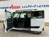 軽初となるセンターピラーレス&スライドドアの「ミラクルオープンドア」