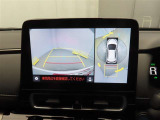 バックモニターを装備しています。車庫入れ時等に車両後方が確認出来るのでとても便利です。