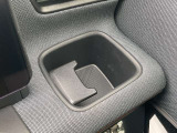 運転席用ドリンクホルダーです