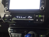 オートエアコンを装備しております!自動で調整してくれますので、車内も快適です☆