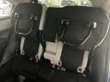 リアシート座面を持ち上げると、背の高い荷物を積むのに便利なトールモードに変身します!多彩なシートアレンジで使い勝手良好!