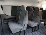 ゆとりある広々とした車内空間は、ドライブを始め買い物やレジャーなど、幅広く活躍します。一人でもみんなとでもお出かけを楽しみましょう!