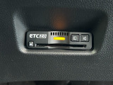 ETCなら高速道路をスイスイと通過!!クルマは料金所をノンストップで通過することができます!