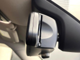 ●ETC車載器内蔵ルームミラー:お引き渡し時には再セットアップを実施後、お渡しいたします。マイレージ登録に関してもお気軽に担当営業までお尋ねください。