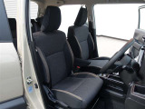 見通しのよいすっきりとした視界で、誰でも運転しやすいです。運転のしやすさは疲れにくさにも繋がりますよ♪