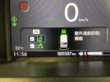 【路外逸脱抑制機能】車線や草、砂利などの道路境界を検知し、はみ出さないよう支援!