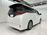 沢山乗れるのがこの車の魅力!2台で移動しないと・・・なんて時もこの車なら1台で!大活躍です♪