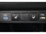運転席と助手席には寒い日の肩や腰、冷えやすい下肢を温めてくれるシートヒーターが付いております!