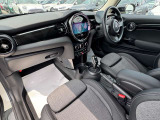 こちらのお車はMINI NEXT鶴ヶ島に展示中です。☆お問合せをお待ちしてます!