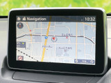 道路や周辺施設が画面上で確認でき、現在地を把握しながら目的地までの道のりを確認できます。地図を見ながらお出かけの計画を立てやすく、初めて訪れる場所への移動にも頼れる装備です。