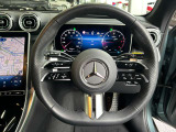 握りやすいハンドルの形状をしておりますので、お客様の運転をサポートしてくれます!