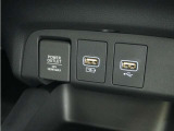 ◆USBチャージャー◆使いやすい場所に装備されています。