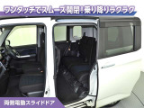 両側電動スライドドア付です!狭い駐車スペース等での乗降ラクラク!小さなお子様のいるご家庭にはうれしい装備ですね!