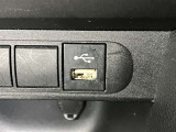 メディアプレイヤー接続端子が付いています。お持ちのプレイヤーを接続して音楽やDVD等を楽しむことができますよ