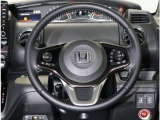 握りやすく運転しやすいハンドルです♪