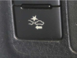 サポカーは、高齢運転者を含めた全てのドライバーによる交通事故の発生防止・被害軽減対策の一環として、国が推奨する新しい自動車安全コンセプトです。詳しくは販売店スタッフまでお尋ね下さい。