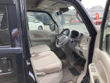 運転しやすい空間で心地よいドライブをお楽しみ下さい。