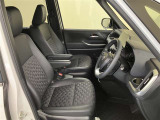 フロントシートです。シートは車両から取り外して徹底洗浄!安心してお座りいただけます!