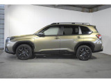 スバルの4WD(AWD)は直進安定性に優れ、日常走行から高速走行まで、さまざまなシーンで安心感に満ちた走りが愉しめます。それは悪路や泥道など左右のタイヤの路面状況が異なるシーンでも変わりません。