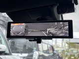 大好評「インテリジェントルームミラー」!車両後方のカメラ映像がミラーに映るので、乗員や荷物が多くても安心♪夜間や悪天候の日でもクリアな映像で視界良好です◎