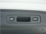 ◆パワーテールゲート◆キーや運転席のボタン、ハンズフリー機能など多彩なアクセスで自動開閉できます。