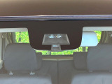 【スズキ セーフティサポート】走行中に前方の車両等を認識し、衝突しそうな時は警報とブレーキで衝突回避と被害軽減をアシスト。より安全にドライブをお楽しみいただけます。