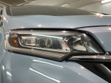 LEDヘッドライトは、点灯の瞬間から最大光量を発揮し、突然暗くなるトンネルなどでの安定感を高めます。